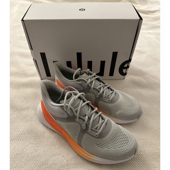 NIB LULULEMON BLISSFEEL WOMEN RUNNING SHOE WHITE Sz 8.5 $148 MSRP - Picture 1 of 16
